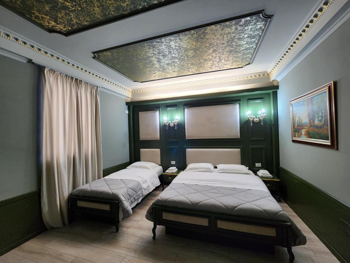 Hotel Lotus Tirana Exteriör bild