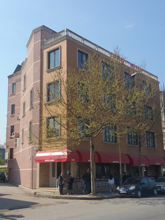 Hotel Lotus Tirana Exteriör bild